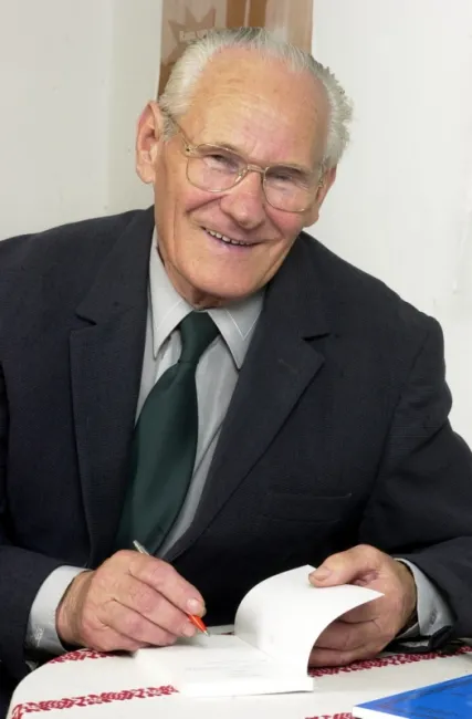 Uhrin Benedek