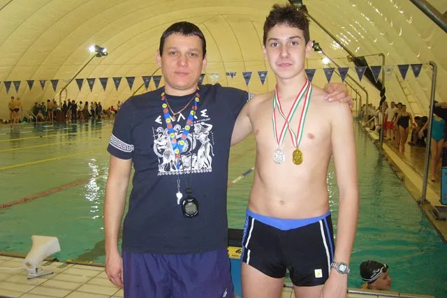 Gönczfalvi Balázs aranyérmes 100m mellúszásban