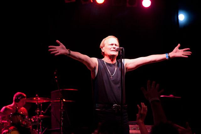 Vasárnapi vízparty a Liget fürdőben