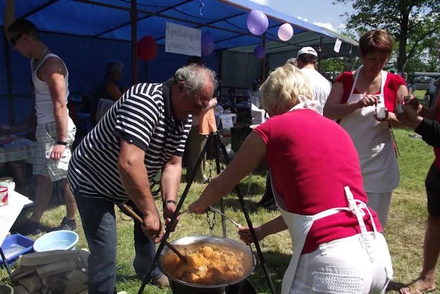 X. Bogrács Napja Paprikáskrumpli-főző Verseny