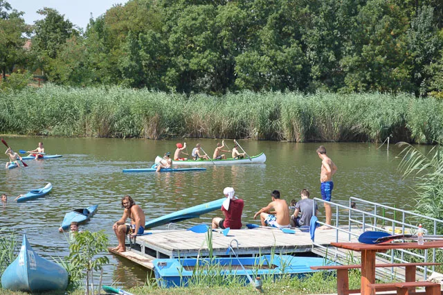 A KSI kézicsapata idén is Gyomaendrődön kajakozott