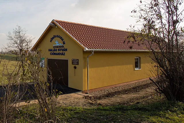 Halász István Csónakház és Szabadidős Vízitelep