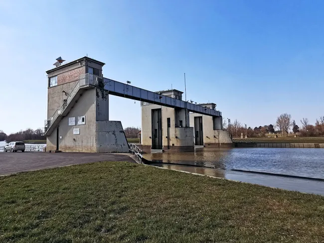 Ruta barajul din Szentandrás