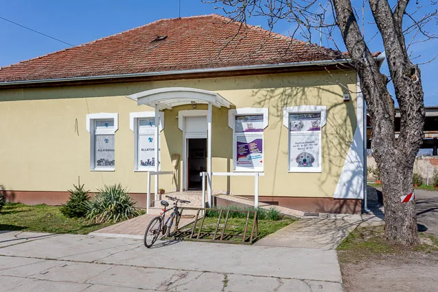 Kisállat eledel és kiegészítők boltja
