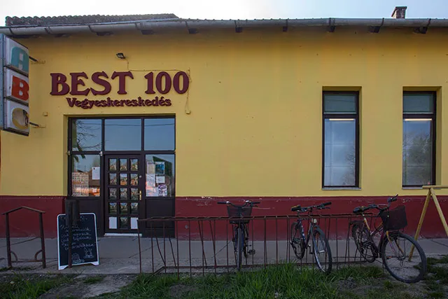 Best 100 vegyeskereskedés