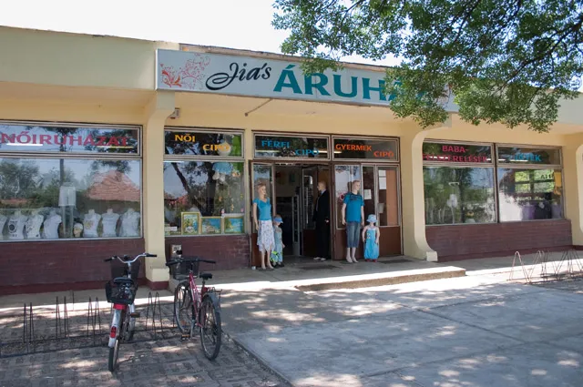 Jia's Áruház