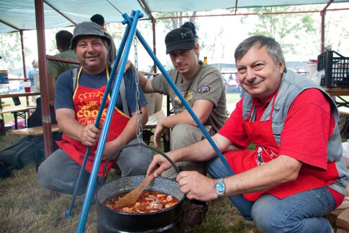 VII "Day of the Cauldron" Potato Paprikash Cooking Competition