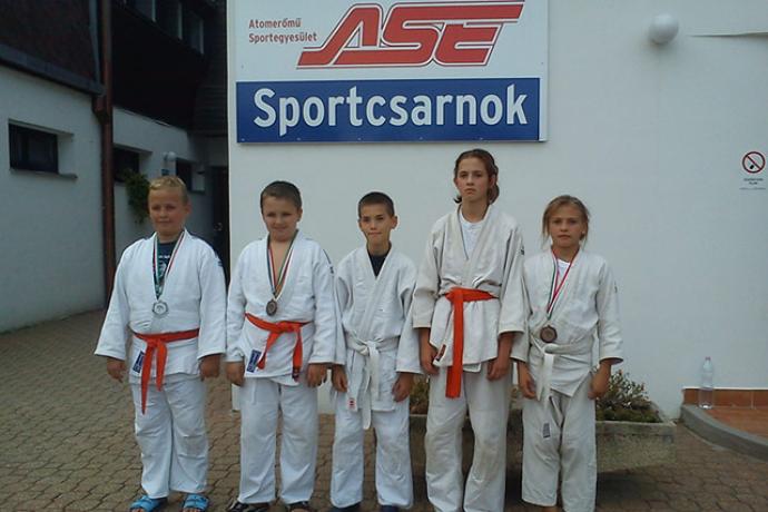 Három érem a rangos nemzetközi mezőnyben