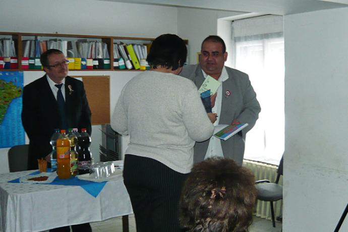 Önzetlenül a közösségért