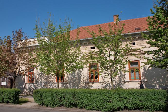 Robbanótesteket találtak egy gyomaendrődi óvoda udvarán