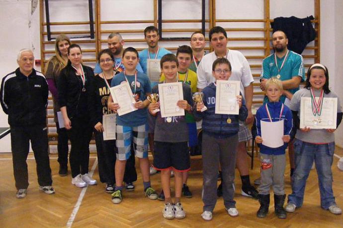 MÉSE-Templárius "Mikulás Kupa" éjszakai pingpong verseny Gyomaendrődön - Mikulás Kupa győztesei és helyezettjei