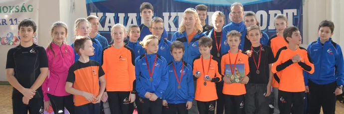 Biztató szezonkezdés a KSI-nél - (Rau Mariann, Putnoki Tímea, Wágner Anna, Sági Aliz, Szigetvári Denissza, Kalmár Gábor, Szántó Milán, Fodor Bence, Rau Zsolt, Berta Bence, Nagy Kristóf, Fodor Attila, Gyetvai Máté, Oláh Zsombor, Fodor Napsugár, Kovácsné Kozma Diána, Gyetvai Csongor, Nagy Ágoston, Kalmár Lilla, Nagy Dominik, Kovács Gábor, Dékány Gergő)