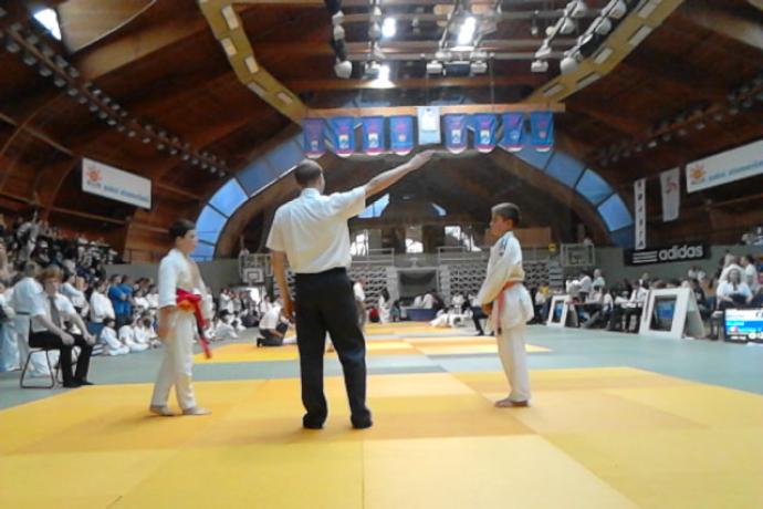 Három gyomai bronz Paksról