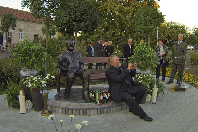 Felavatták Kállai Ferenc szobrát Gyomaendrődön