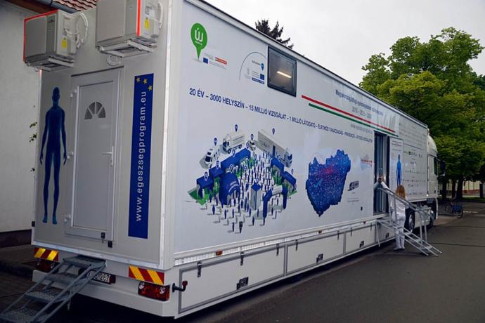 Mobil diagnosztikai központ érkezett városunkba - Speciális szűrőkamion Gyomaendrődön