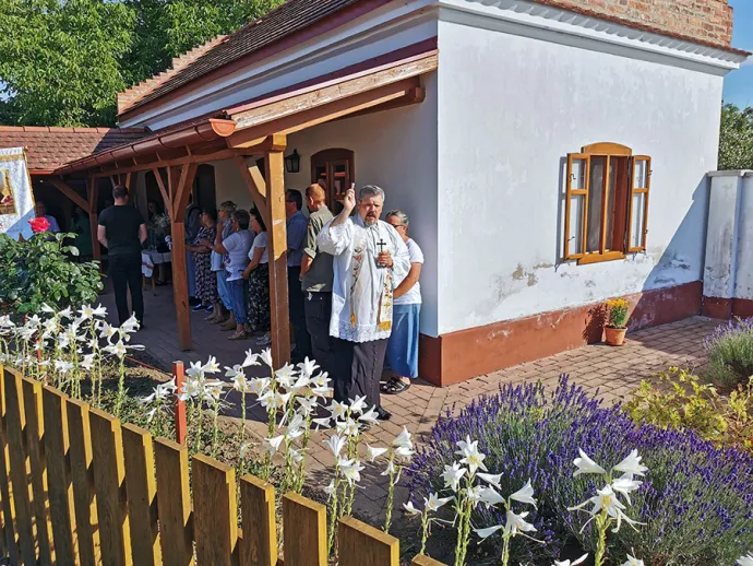 Ünnepség és liliomszentelés Páduai Szent Antal ünnepén