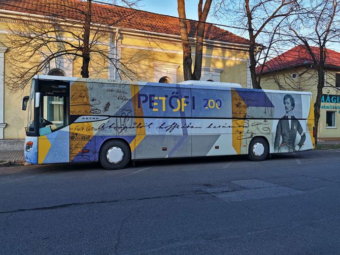 Petőfi-busz Gyomaendrődön
