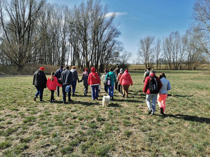 "Kincsek a talpunk alatt" elnevezésű rövid séta