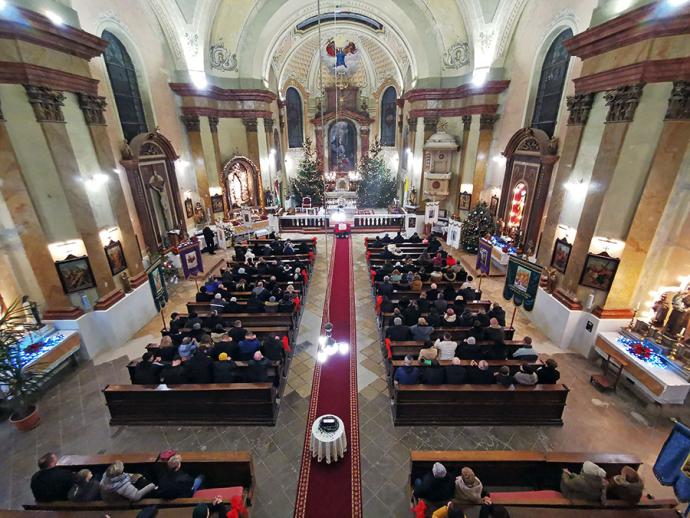 Szentesti (Éjféli) mise, Szent Imre Katolikus Templom