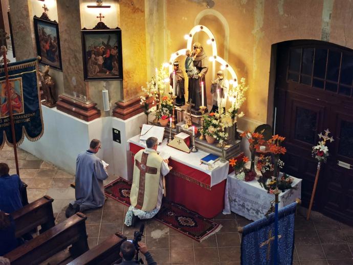 Szent Antal-napi ünnepség és liliomszentelés