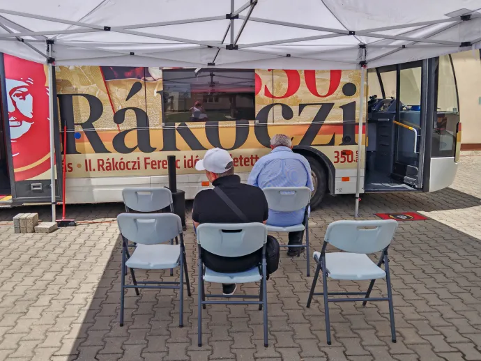 Rákóczi-busz 350 mozgó kiállítás