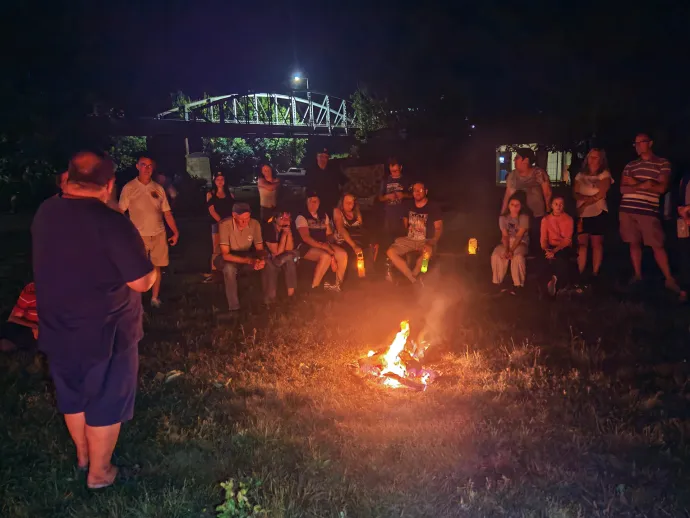 Csicsergő Vízitúra Megállóhely és Horgásztanya