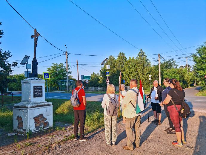 Gyalogos zarándoklat a hunyai Szent László-templom búcsújára