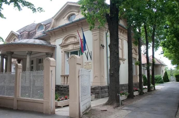 Szakrendelő Intézet