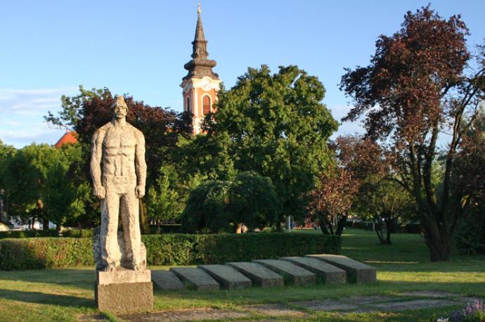 Csendőrsortűz emlékmű