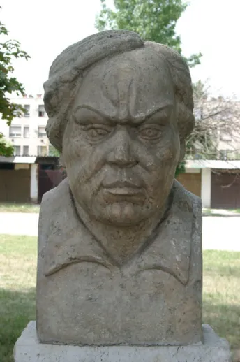 Bust Sculpture of János Pásztor