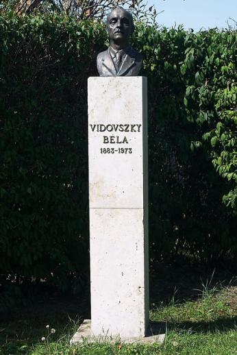 Vidovszky Béla mellszobor Vidovszky Béla mellszobor
