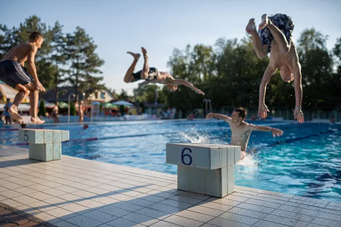 Piscina pentru înot