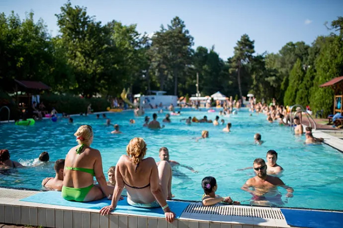 Piscina de ştrand