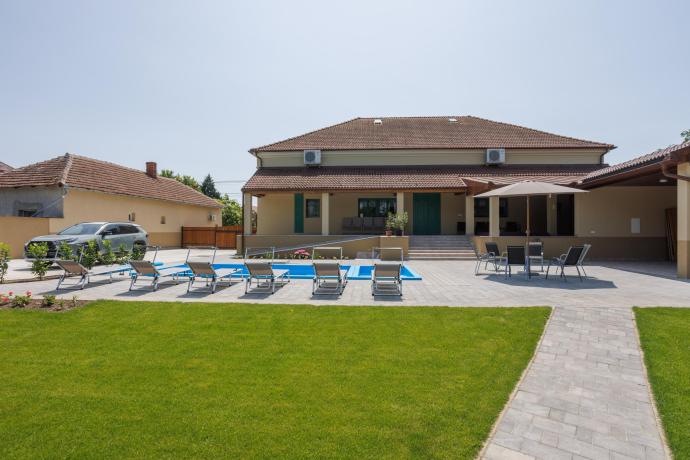 Kecskés Kúria **** Kecskés Kúria ****