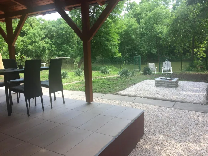 Horgászparadicsom Nyaralóházak