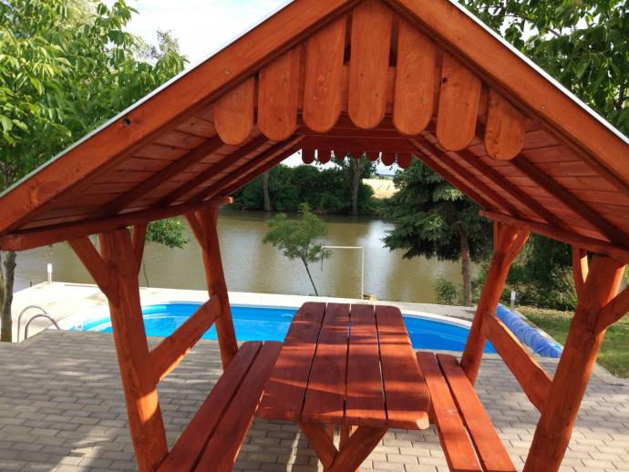 MLT Nyaraló MLT Nyaraló