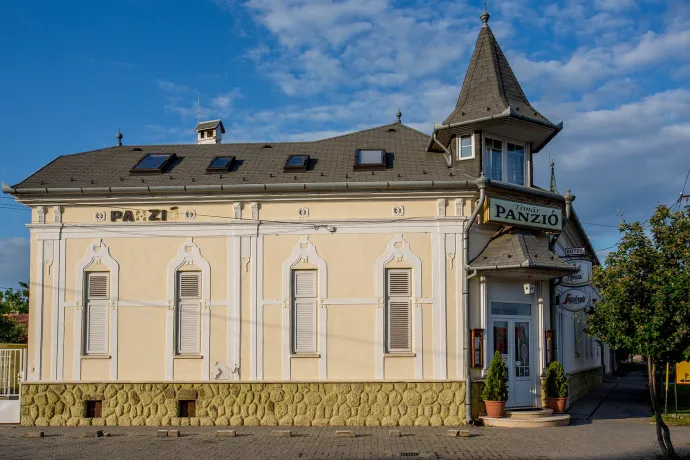Tímár Panzió **** és Étterem