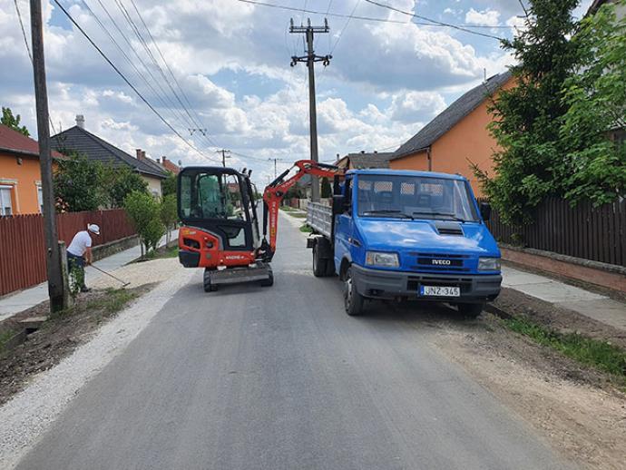 Rafael Róbert Egyéni vállalkozó Gépi földmunka és fuvarozás