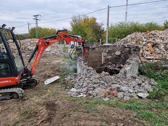 Rafael Róbert Egyéni vállalkozó Gépi földmunka és fuvarozás