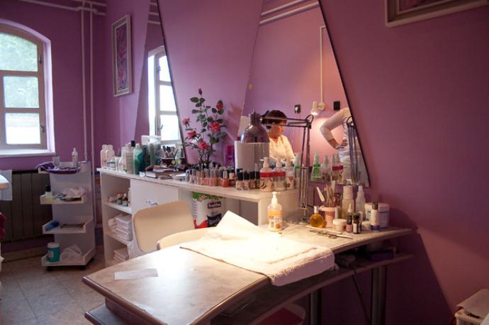 Fő úti kozmetika, szolárium (Köszl Mónika)