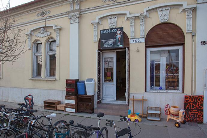 LADI-LOM használtcikk kereskedés