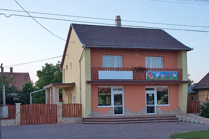 Narancs Turi