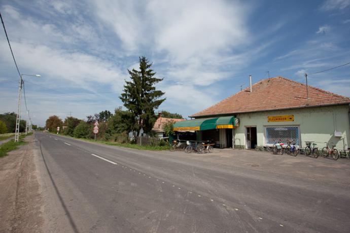 Öregkert Élelmiszer