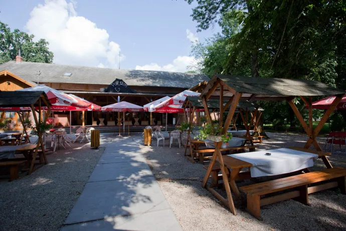 Pensiunea si restaurantul Pavilon