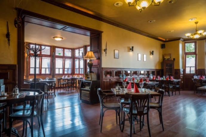 Three Rivers Pub - Gasztro Ház