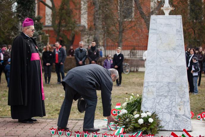 Március 15-re emlékeztek a Hősök terén