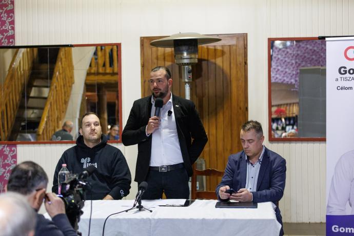 Lakossági fórumot tartott Gyomaendrődön Gombár Dávid, a TISZA párt Békés 02. számú választókerületének képviselőjelöltje